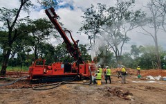 Khoan sâu gần 400m dưới lòng đất, phát hiện thân quặng vàng - đồng chất lượng cao, mở ra kỳ vọng khai thác quy mô lớn