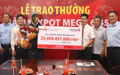 Đang uống cà phê thì phát hiện trúng Vietlott hơn 23 tỷ đồng