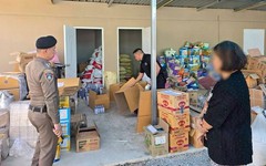Đột kích hai căn nhà, công an phát hiện đường dây sản xuất sữa hết hạn và bột ngọt, cà phê giả, tịch thu hơn 13.000 sản phẩm tại Thái Lan