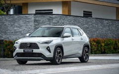 Top 10 xe động cơ đốt trong bán chạy tháng 7: Xe Nhật 'độc cô cầu bại', xe Hàn không thấy đâu