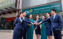 Vietcombank, VietinBank, BIDV, Agribank: Ngân hàng nào chi nhiều tiền nhất cho nhân viên?