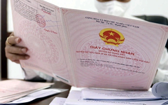 Vay 60 triệu, ngỡ ngàng phát hiện sổ đỏ đang đảm bảo cho khoản vay 400 triệu, nợ xấu đã lên 1,7 tỷ