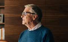 Bill Gates cảnh báo rủi ro từ AI