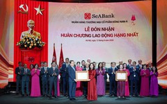 Doanh nhân Nguyễn Thị Nga được trao tặng Danh hiệu Anh hùng Lao động, Ngân hàng SeABank đón nhận Huân chương Lao động hạng Nhất & Bằng khen của Bộ Công an