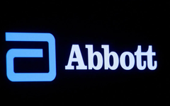 Abbott Laboratories chi gần 385 triệu USD để dàn xếp cáo buộc về sữa công thức dành cho trẻ sơ sinh