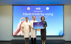 Hành trình Hy vọng đến Huế: ACB trao 500 triệu đồng hỗ trợ bệnh nhi nhân dịp Trung thu