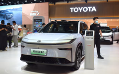 Toyota bất ngờ 'đổi bài', cả chuỗi cung ứng ở Nhật Bản rung chuyển: 'Chúng tôi không thể cạnh tranh với người Trung Quốc về giá'