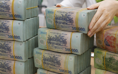Ngân hàng tư nhân nhiều tiền gửi nhất Việt Nam trả lãi tới 9,3%/năm cho số tiền từ 10 triệu đồng