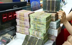 Từ 15/8, doanh nghiệp vay vốn nước ngoài không được gửi ngân hàng quá 1 tháng