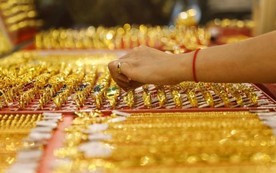 Giá vàng trải qua một đêm 'đỏ lửa', mức giảm sâu nhất tới 6 triệu đồng/lượng