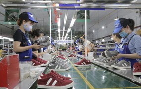 Cổ phiếu GTD tăng trần 11 phiên liên tiếp, Giầy Thượng Đình nói gì?