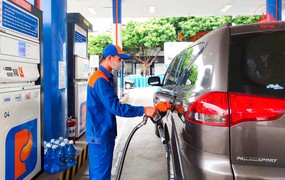 Đề xuất áp thuế 0% đối với xăng dầu tới 30/6