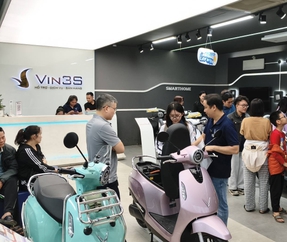 Doanh số xe máy điện VinFast chạm đỉnh chưa từng có trong tháng 3