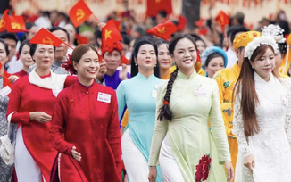 Khai mở sức mạnh văn hóa Việt Nam - Bài 2: Khơi nguồn sáng tạo, nuôi dưỡng niềm tin mới cho đội ngũ văn nghệ sĩ