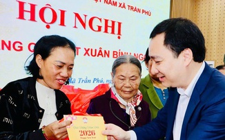 Ông Vũ Văn Tiến chuẩn bị tiếp xúc cử tri tại đơn vị bầu cử số 6, Tp.Hải Phòng