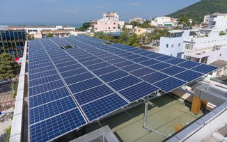 Quy định mới về xác định giá mua điện mặt trời mái nhà dư