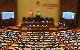 Quốc hội chốt giảm 30% thuế cho cá nhân, hộ kinh doanh có doanh thu dưới 10 tỷ đồng