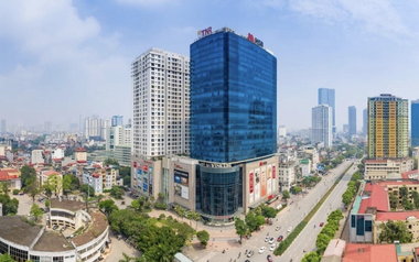 VinFast dừng chính sách miễn phí gửi xe điện tại Vincom Center Nguyễn Chí Thanh