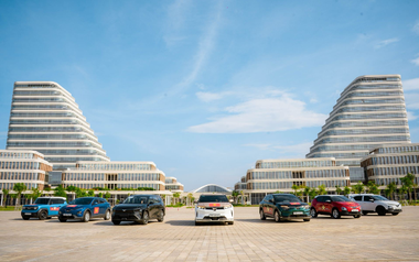 Doanh số gấp 3 lần Toyota, vượt xa cả thị trường: VinFast thể hiện ưu thế về chất lượng toàn diện