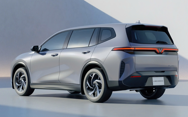 Bảng giá xe ô tô VinFast tháng 11/2025: Limo Green 7 chỗ mở bán giá cực tốt