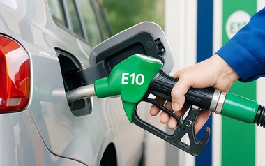 Khi nào bắt đầu sử dụng xăng E10 trên toàn quốc?