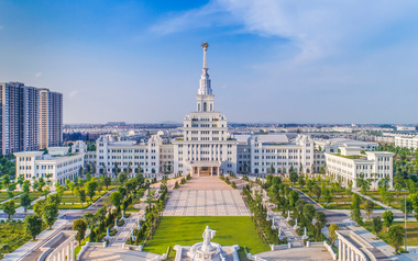 Doanh nhân Việt và hành trình kiến tạo nền giáo dục