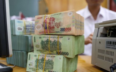 Cập nhật lãi suất tiết kiệm ngày 20/11: Thêm hai ngân hàng điều chỉnh tăng, OCB lên kịch trần