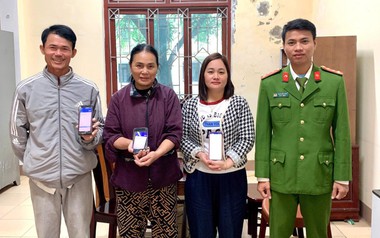 Hai người ở Hà Tĩnh được công an mời lên làm việc sau khi cùng chuyển tiền vào một tài khoản, tổng 150 triệu đồng