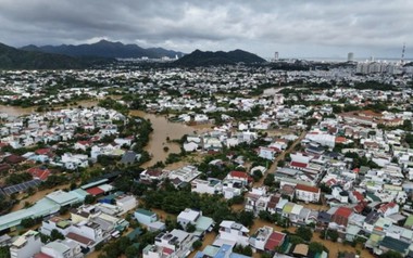 Ngân hàng hỗ trợ khoanh nợ cho người dân, doanh nghiệp chịu thiệt hại mưa lũ