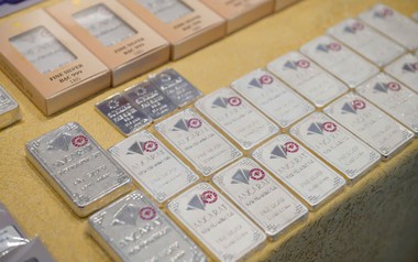 Bạc tiếp đà tăng giá