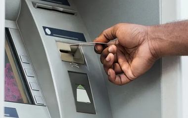 Từ 1/1/2026: Một ngân hàng lớn dừng giao dịch trên tất cả các kênh đối với tài khoản thuộc trường hợp sau