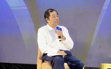 TS. Đinh Thế Hiển: Việc ngân hàng sẵn sàng cho vay đặt cọc bất động sản cho thấy tín dụng đã đi vào lướt sóng quá lớn