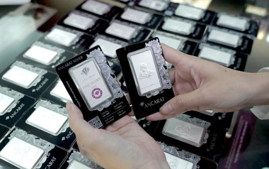 Giá bạc tăng mạnh trở lại