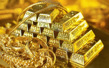 Giá vàng thế giới tăng mạnh, lên sát đỉnh lịch sử