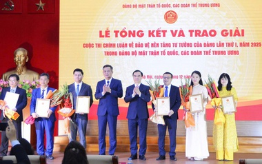Đảng ủy Trung ương Hội Luật gia Việt Nam được trao 2 giải cuộc thi Chính luận về bảo vệ nền tảng tư tưởng của Đảng