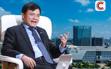 Shark Phú hé lộ sau chuyến thăm công xưởng Trung Quốc: Nhà máy bán dẫn 200 triệu USD nay bán 50 triệu USD, ai chớp thời cơ có thể tăng trưởng 1.000%