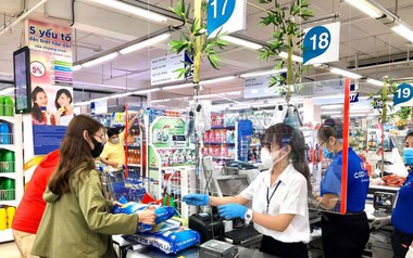 Người mua hàng là cá nhân nhưng không cung cấp mã số thuế, số định danh, người bán có được để trống thông tin trên hóa đơn? - Cục Thuế trả lời