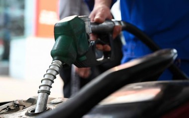 Giá xăng giảm về dưới 19.000 đồng/lít trong ngày cuối năm 2025