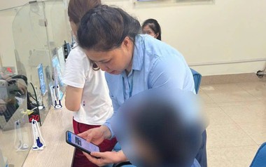 Tới ngân hàng nhờ chuyển khoản thanh toán đơn hàng 28 triệu đồng, người phụ nữ quyết định ngừng giao dịch sau khi trò chuyện cùng nhân viên VietinBank