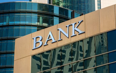 Sau VietABank, thêm một ngân hàng chuẩn bị lên sàn HoSE: Cổ đông vừa nhận hơn 107 triệu cổ phiếu thưởng, chuẩn bị chào bán thêm gần 270 triệu cổ phiếu với giá 10.000 đồng/cp