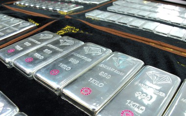 Giá bạc tăng trước kỳ vọng FED cắt giảm lãi suất