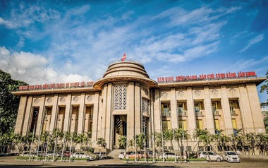 Cập nhật thị trường tiền tệ: Lãi suất liên ngân hàng tuần qua giảm rất mạnh, Ngân hàng Nhà nước hút ròng hơn 40.000 tỷ