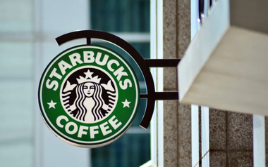 Starbucks xin lỗi sau sự cố kỹ thuật
