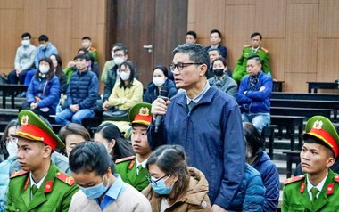 Nhận hối lộ 43 tỷ đồng, cựu Cục trưởng Cục An toàn thực phẩm bị đề nghị 20 năm tù