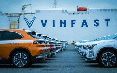 VinFast tăng vốn điều lệ vượt Vingroup