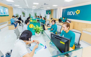 Lãi suất ngày 17/10 tại Agribank, Vietcombank, BIDV, VietinBank, MB, VPBank, Techcombank, Sacombank, HDBank,...