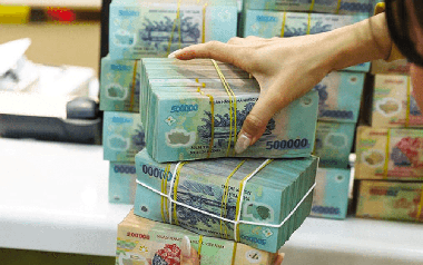 Sáng 20/10, lãi suất tiết kiệm đồng loạt giảm tại Vietcombank, VietinBank và hàng chục ngân hàng tư nhân