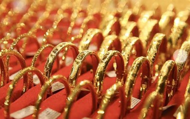 Giá vàng miếng, vàng nhẫn hôm nay (30/10) tại SJC, DOJI, Phú Quý, PNJ, Bảo Tín Minh Châu,....: Bao nhiêu một chỉ?