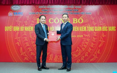 Thống đốc NHNN trao quyết định bổ nhiệm Tổng Giám đốc VAMC