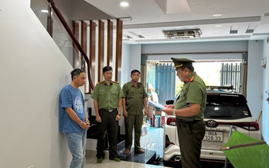 Triệt phá đường dây lập công ty 'ma' mua bán trái phép hóa đơn